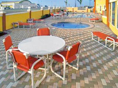 Super 8 By Wyndham Hidalgo/Mcallen Area 外观 照片